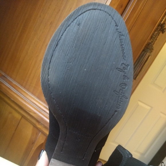 American Eagle Booties 6.5 - Picture 2 of 4